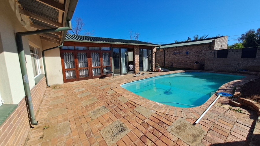 14 Bedroom Property for Sale in Universitas Free State